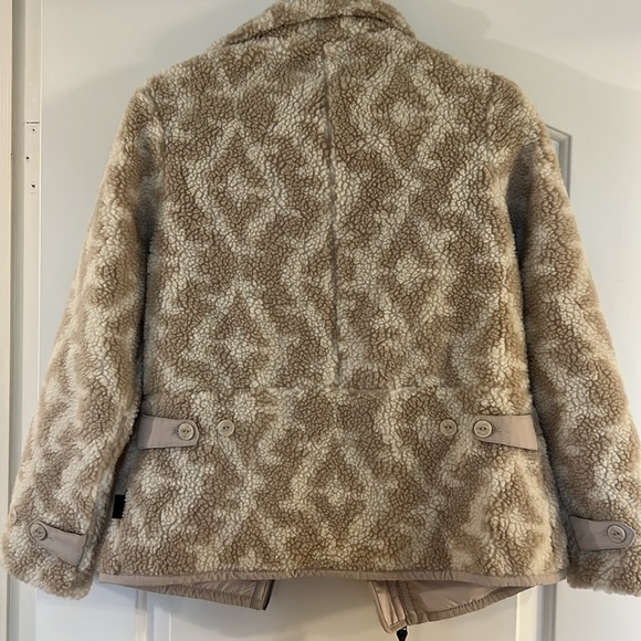 Patagonia jacket, size extra small - Picture 4 of 4